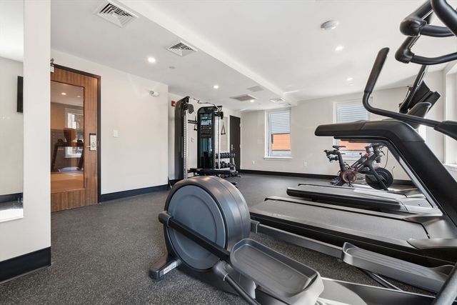 105 Washington 611, Boston, MA 02135