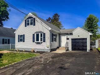 891 Evers St Extension, Bridgeport, CT 06610