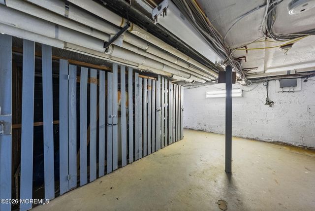 105 Manor Drive, Red Bank, NJ 07701