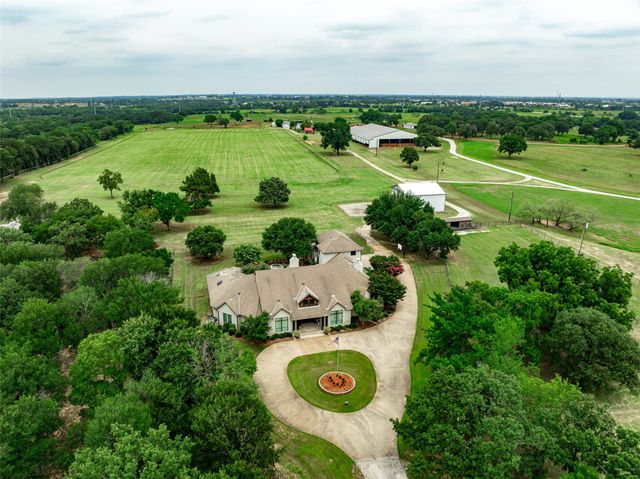 3800 Historic Lane, Cross Roads, TX 76227