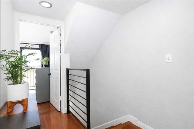 2480 Penmar, Venice, CA 90291