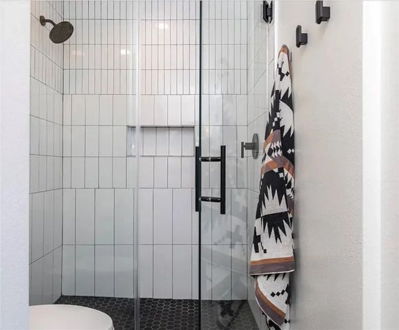 2480 Penmar, Venice, CA 90291