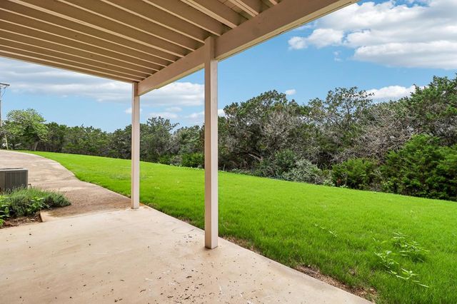 604 West Crest Dr, Kerrville, TX 78028