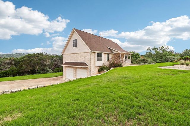 604 West Crest Dr, Kerrville, TX 78028