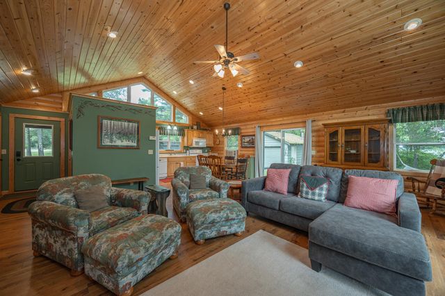 1020 County 5 NW, Hackensack, MN 56452