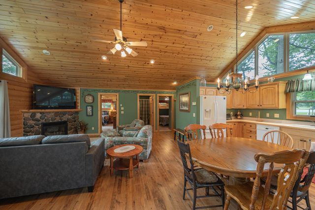 1020 County 5 NW, Hackensack, MN 56452