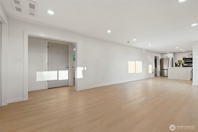 5150 S Creston Street, Seattle, WA 98178