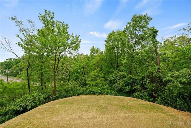 2121 Clough Chase Drive, Anderson Twp, OH 45244