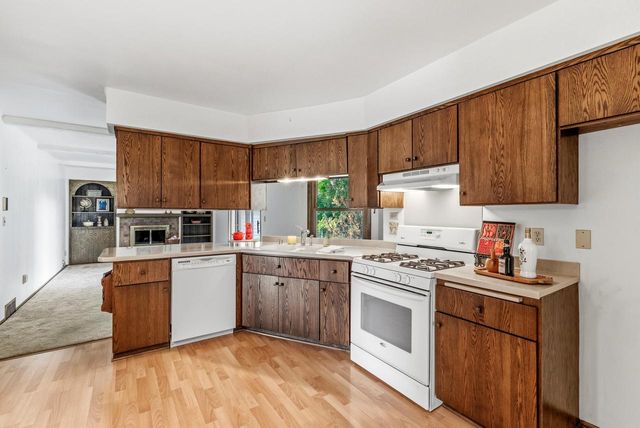 4936 S 65th STREET, Greenfield, WI 53220
