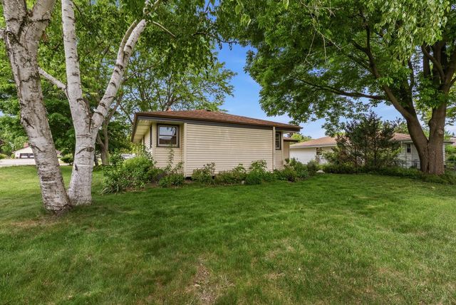 4936 S 65th STREET, Greenfield, WI 53220