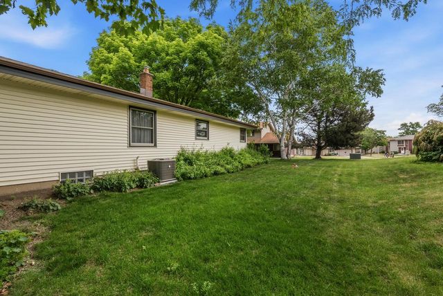 4936 S 65th STREET, Greenfield, WI 53220
