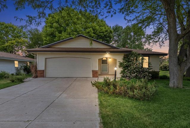 4936 S 65th STREET, Greenfield, WI 53220