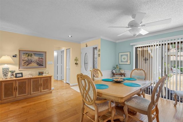 4562 FOREST WOOD TRAIL 15, Sarasota, FL 34241