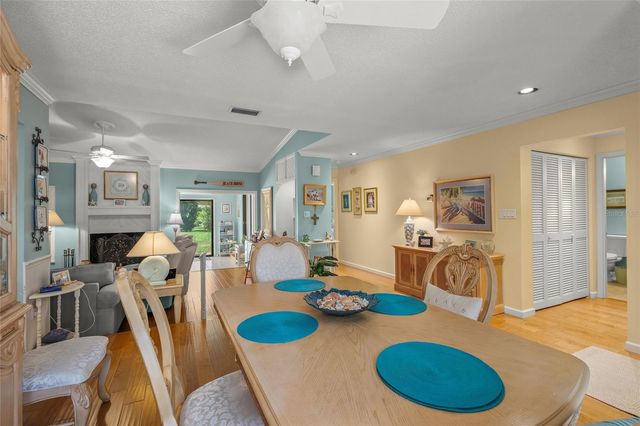 4562 FOREST WOOD TRAIL 15, Sarasota, FL 34241