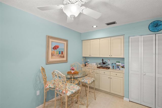4562 FOREST WOOD TRAIL 15, Sarasota, FL 34241