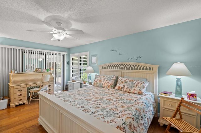 4562 FOREST WOOD TRAIL 15, Sarasota, FL 34241