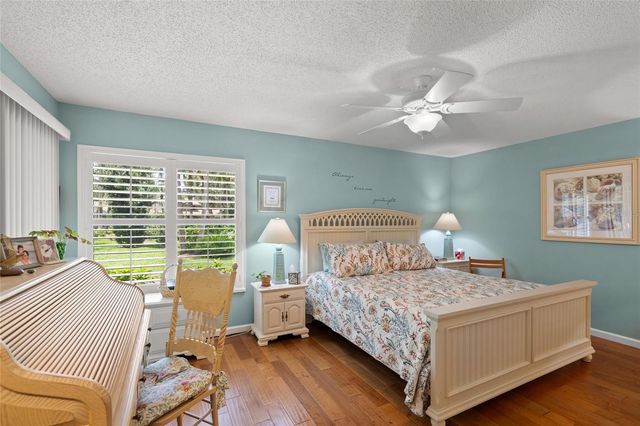 4562 FOREST WOOD TRAIL 15, Sarasota, FL 34241