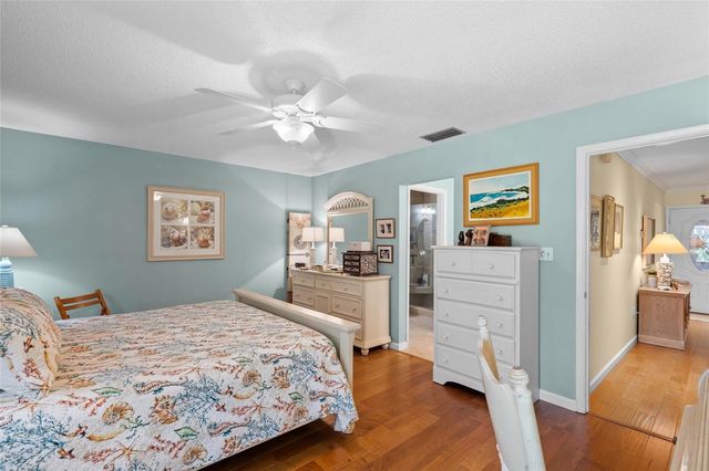 4562 FOREST WOOD TRAIL 15, Sarasota, FL 34241