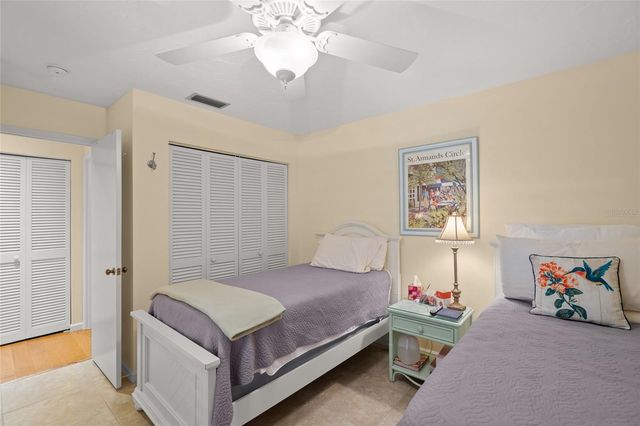4562 FOREST WOOD TRAIL 15, Sarasota, FL 34241