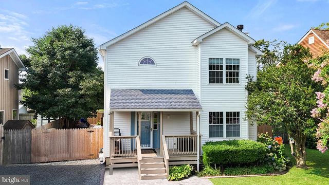 37424 1ST ST, Rehoboth Beach, DE 19971
