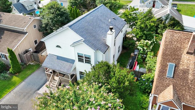 37424 1ST ST, Rehoboth Beach, DE 19971