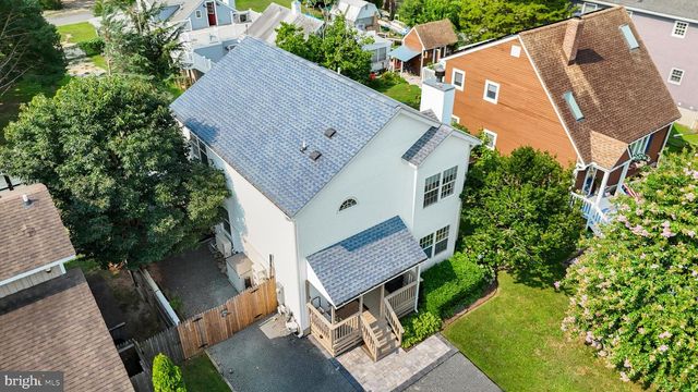 37424 1ST ST, Rehoboth Beach, DE 19971