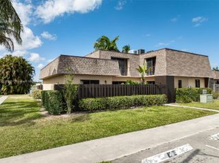 4102 Waterview Cir, Palm Springs, FL 33461