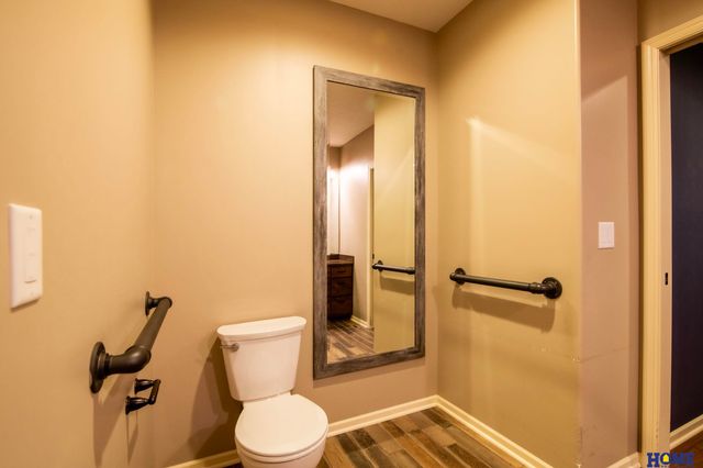 124 S 91st Street, Lincoln, NE 68520