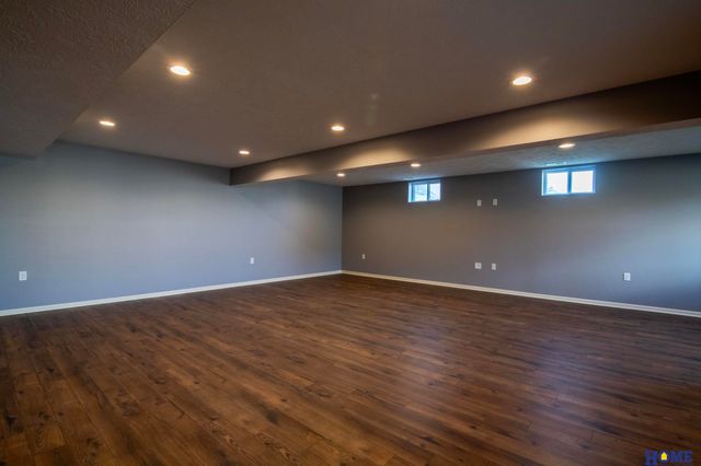 124 S 91st Street, Lincoln, NE 68520