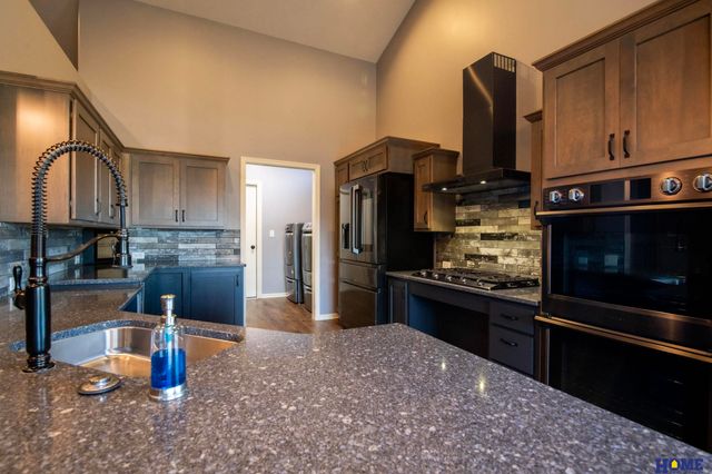 124 S 91st Street, Lincoln, NE 68520