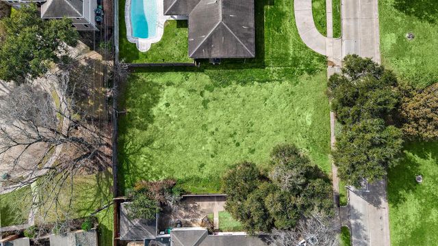5531 S Braeswood Boulevard, Houston, TX 77096