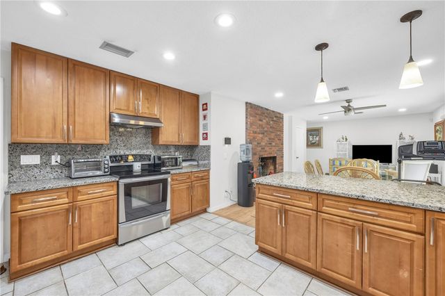 1650 44th Avenue, Vero Beach, FL 32966