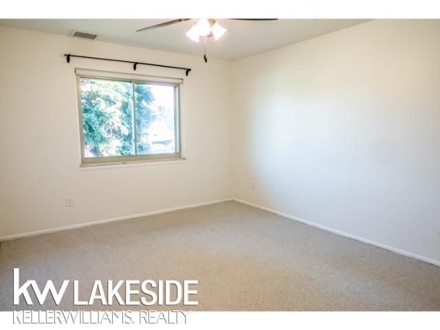 104 Riviera Drive 6, Saint Clair Shores, MI 48080