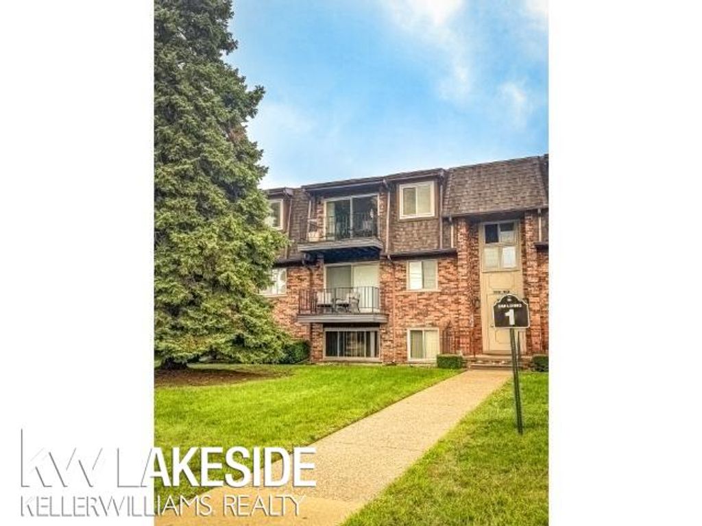 104 Riviera Drive 6, Saint Clair Shores, MI 48080