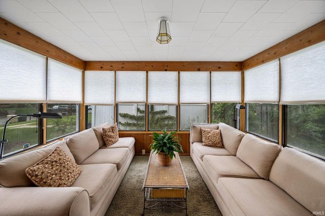 210 Wakewa Avenue, South Bend, IN 46617