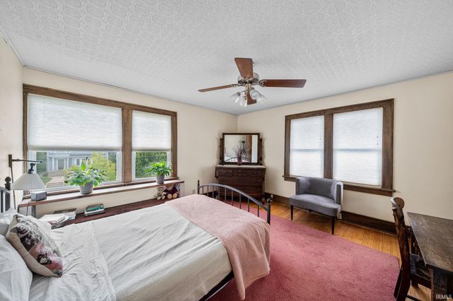 210 Wakewa Avenue, South Bend, IN 46617