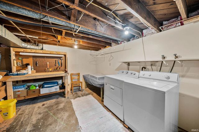 210 Wakewa Avenue, South Bend, IN 46617