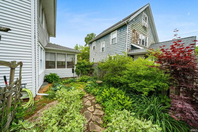 210 Wakewa Avenue, South Bend, IN 46617