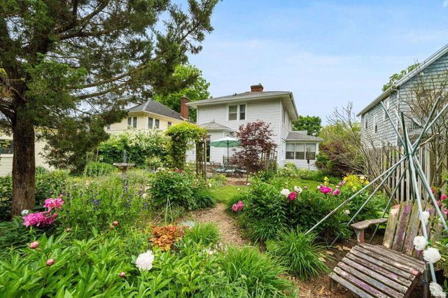 210 Wakewa Avenue, South Bend, IN 46617