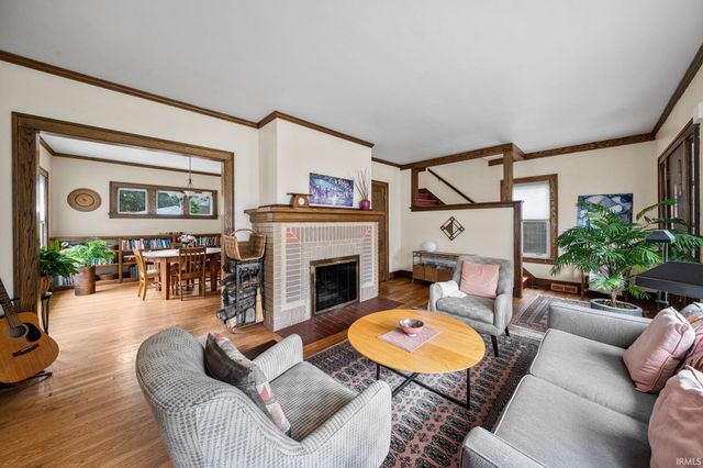 210 Wakewa Avenue, South Bend, IN 46617