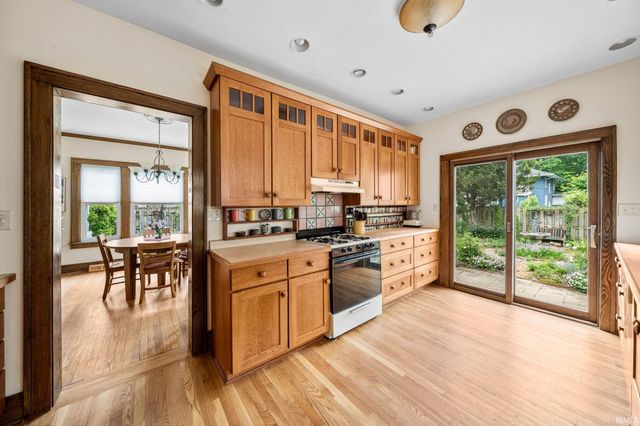 210 Wakewa Avenue, South Bend, IN 46617