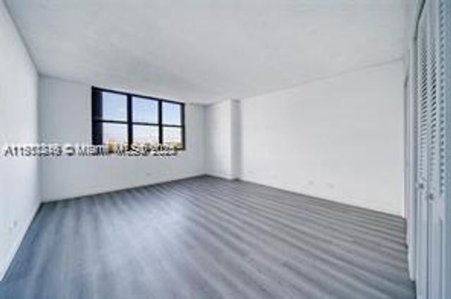 1800 NE 114th St 902, Miami, FL 33181