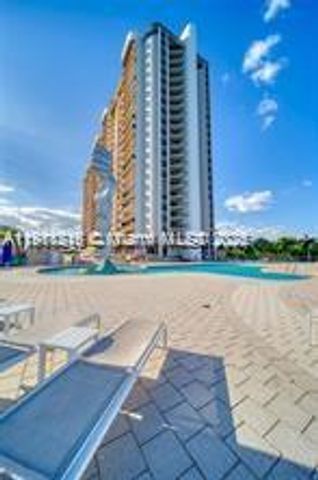 1800 NE 114th St 902, Miami, FL 33181
