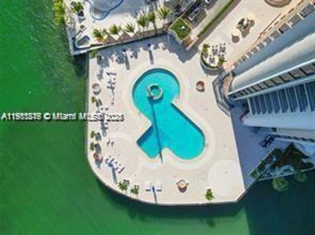 1800 NE 114th St 902, Miami, FL 33181