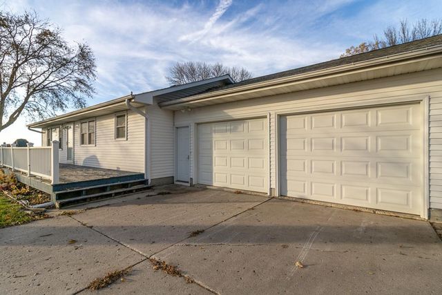 918 Lincoln Avenue, Gaylord, MN 55334