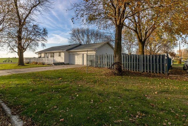918 Lincoln Avenue, Gaylord, MN 55334