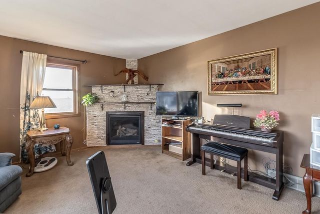 918 Lincoln Avenue, Gaylord, MN 55334