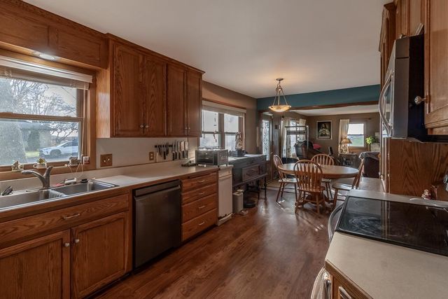 918 Lincoln Avenue, Gaylord, MN 55334