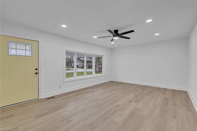 4301 Airline BLVD, Chesapeake, VA 23321