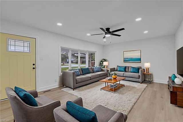 4301 Airline BLVD, Chesapeake, VA 23321